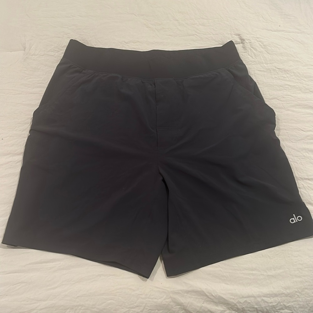 Men’s 7inch ALO Repetition shorts
